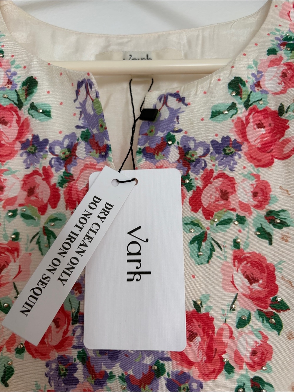 Vark Cream Floral Embroidered Kurta and Palazzo Set (Top and Pants ) - Picture 2 of 7